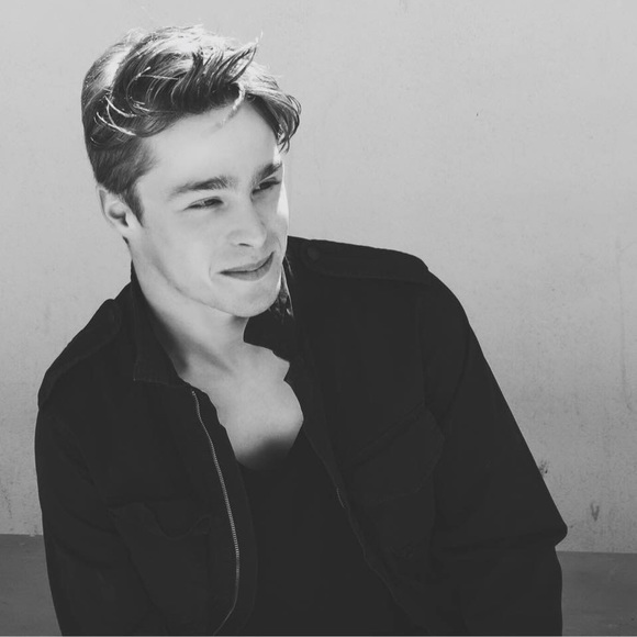 Meet your Posher, Jarod! 🤓 - Picture 7 of 7